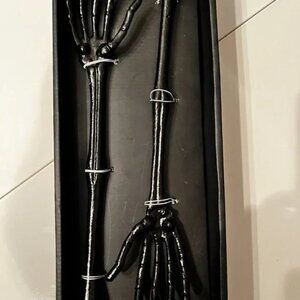 Skeleton Salad / Food Servers (new‎ / ps/x)